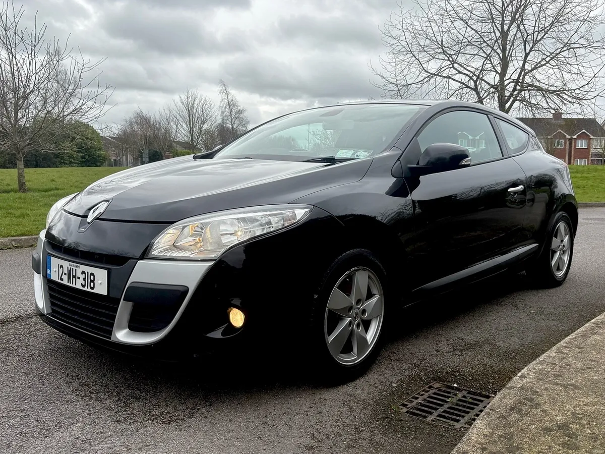 Renault Megane TomTom New NCT05/27 Only 163kms - Image 3