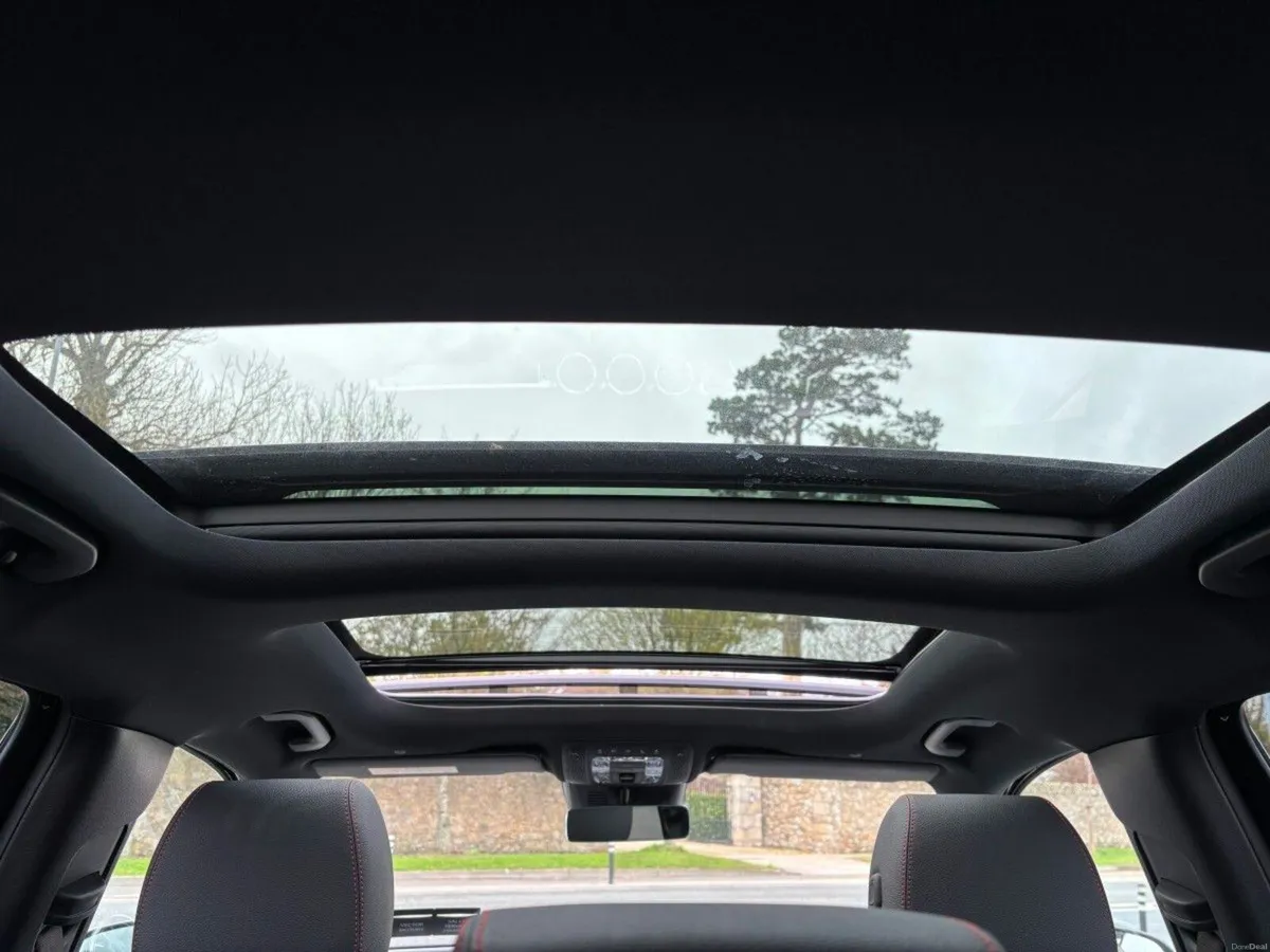 Mercedes-Benz EQB 250+ AMG LINE PREMIUM PLUS HUGE - Image 3