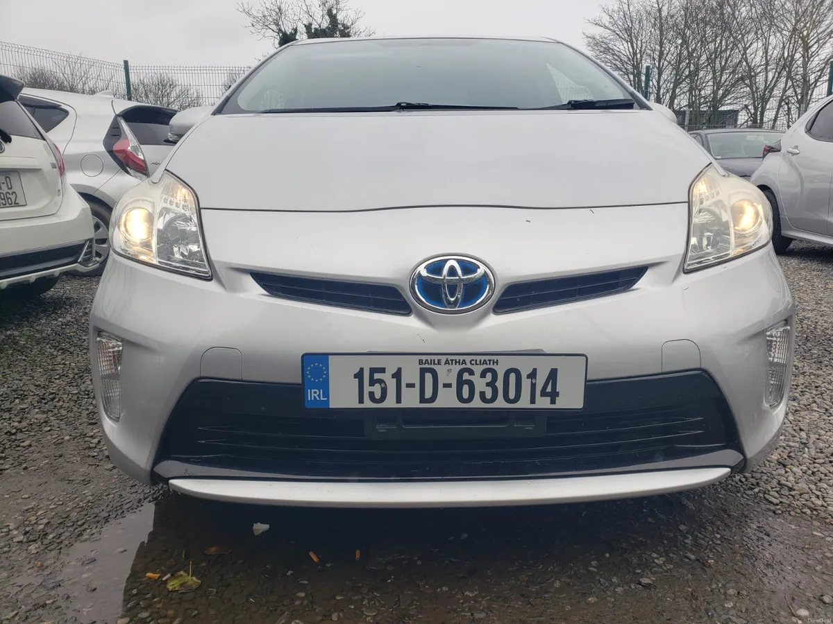 Toyota Prius 2015 - Image 1