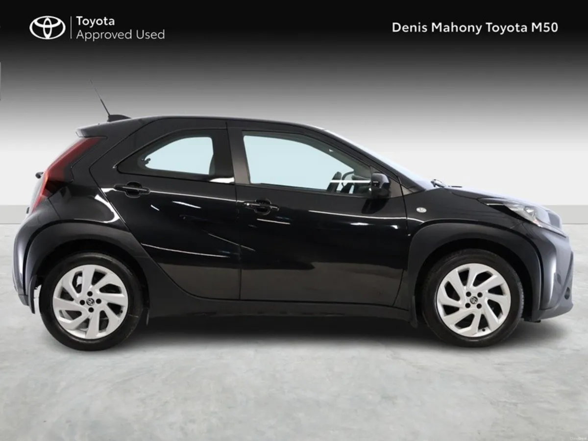 Toyota Aygo X Pulse Manual - Image 3