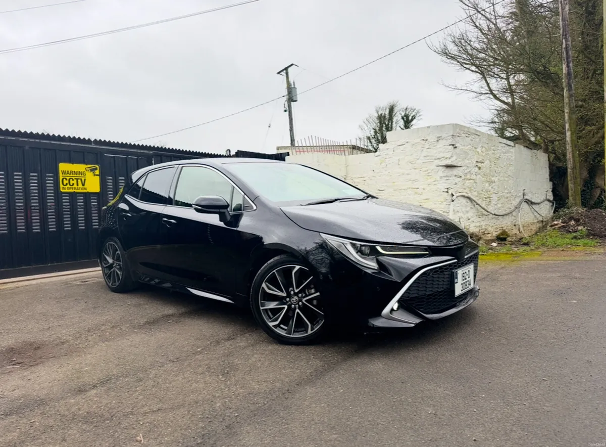 2019 TOYOTA COROLLA SPORT. MUST SEE. AUTO 1.8L HYB - Image 1