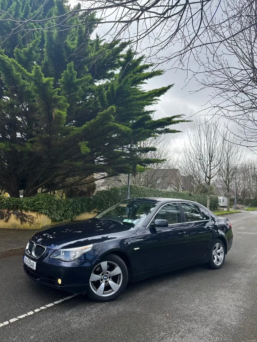 BMW 520D 2007 - Image 2