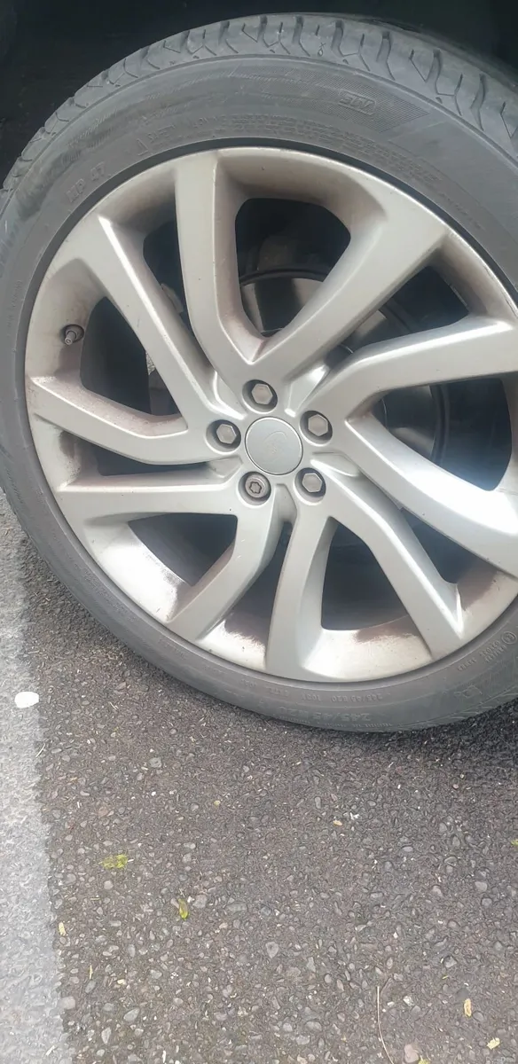 Land Rover Discovery Sport 2016 - Image 2