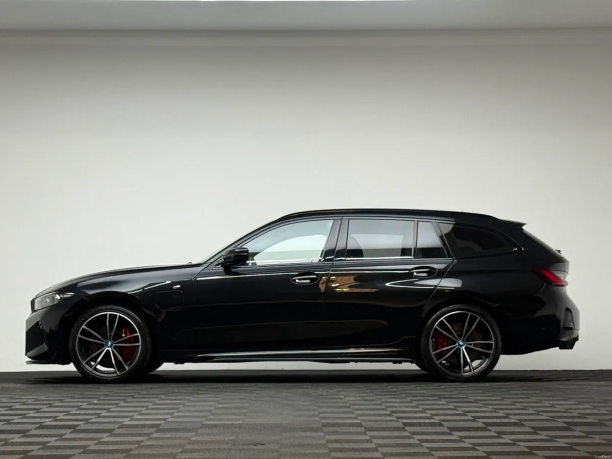 BMW 3-Series 330E M SPORT PRO - Image 4