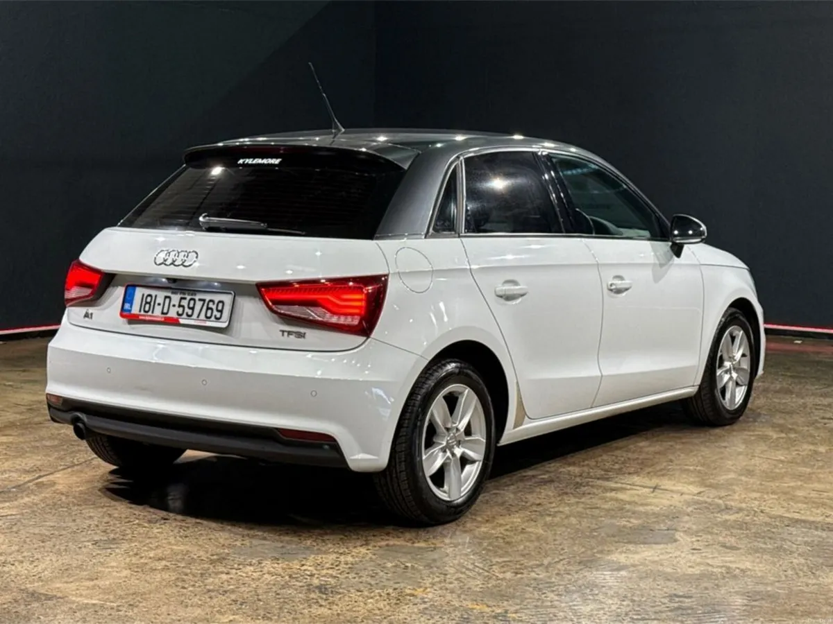 Audi A1 1.0L TFSI AUTOMATIC - Image 4