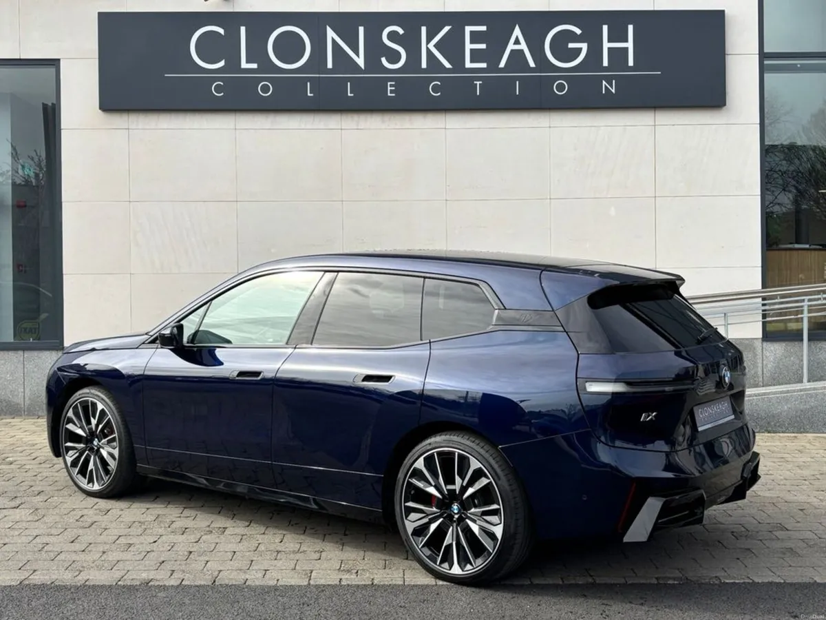 BMW iX XDRIVE60 M SPORT PRO, PAN ROOF - Image 4