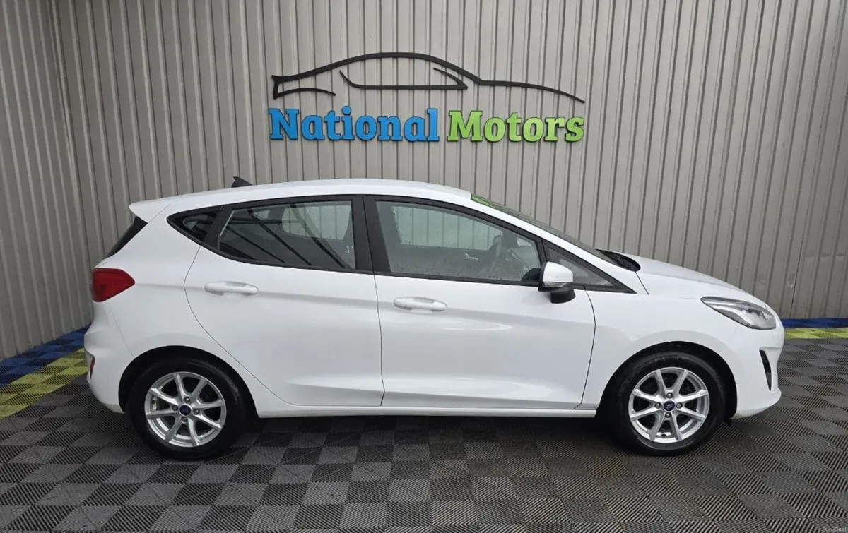 2018 Ford Fiesta 1.0 Petrol - Image 2