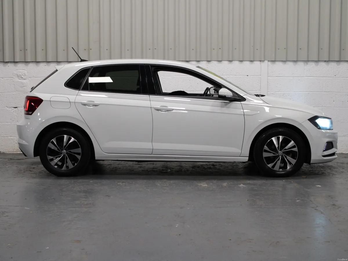 2018 Volkswagen Polo - Image 5