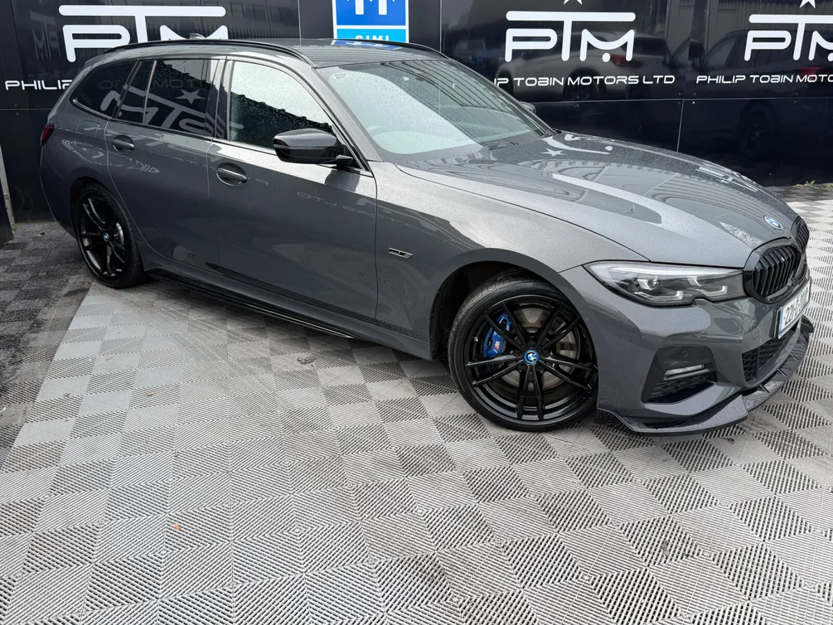 BMW 330e M Sport Pro G21 292HP Auto Dravit Grey - Image 3