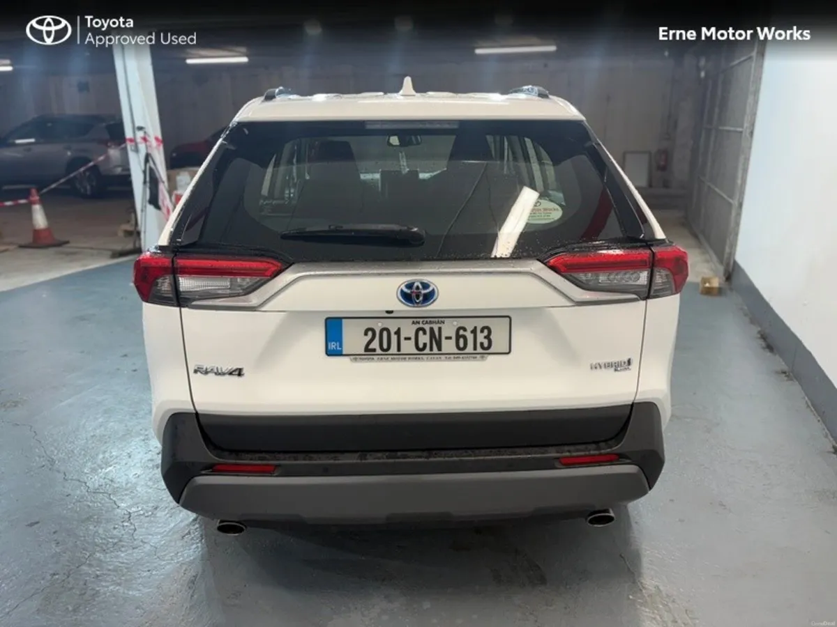 Toyota RAV4 RAV4 HYBRID LUNA 2WD - Image 4