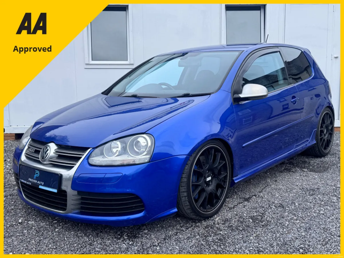 Volkswagen Golf R32 - Image 2