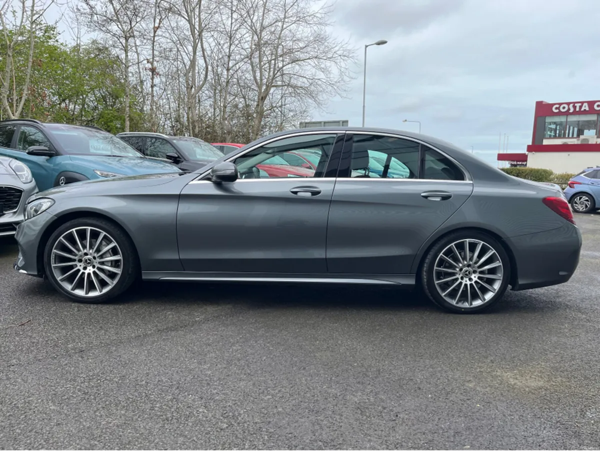 Mercedes-Benz C-Class C180 1.6 PETROL AUTO **CLASS - Image 4