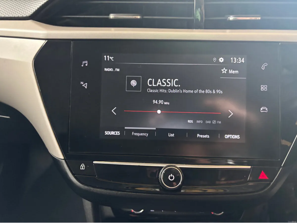 Opel Corsa MY21-S-1.2 75PS-PET-5SP 4DR - Image 4