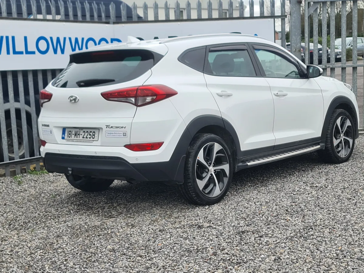 Hyundai Tucson 1.7crdi executive 2018 Lowe kms - Image 2