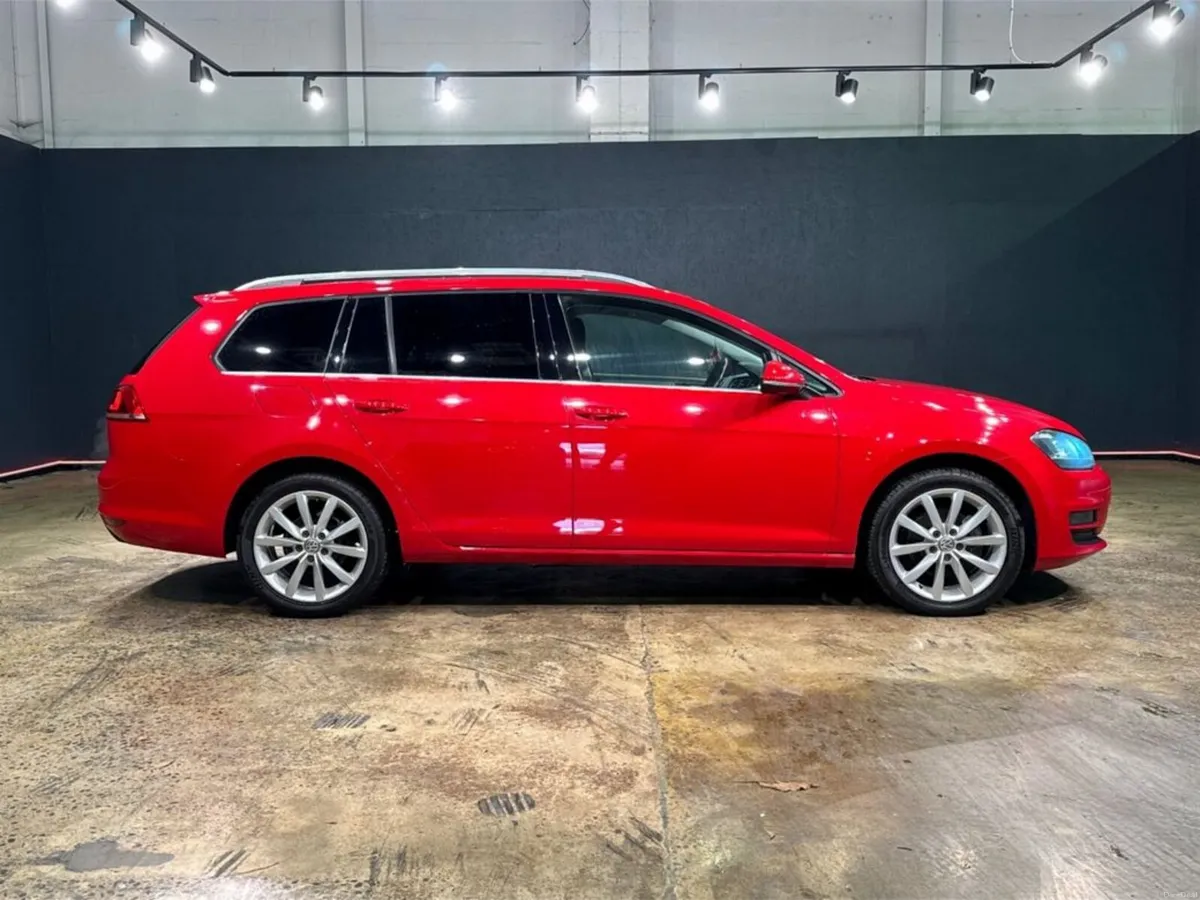 Volkswagen Golf 1.2 AUTOMATIC - ALLOY WHEELS - MUL - Image 3