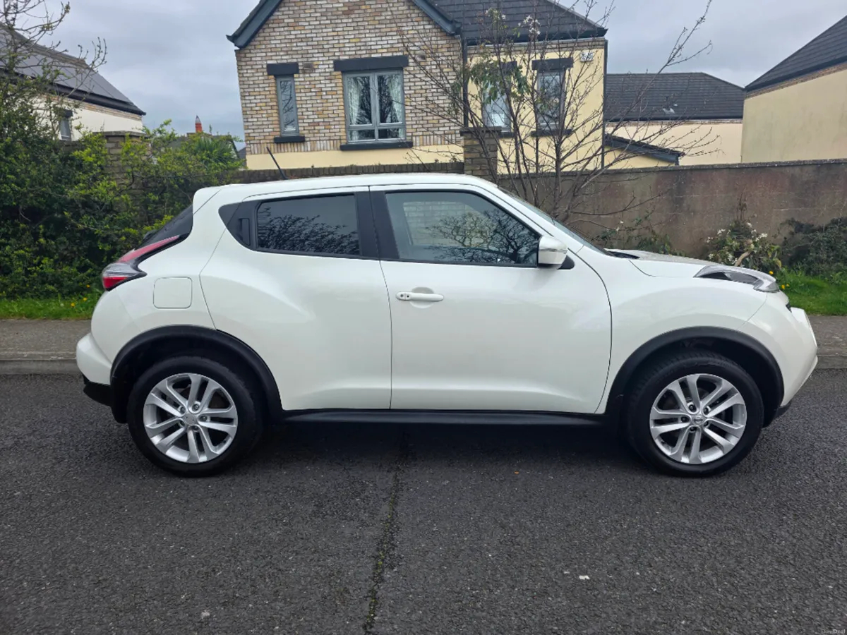 Nissan Juke 1.2 SV Premium 4DR - Image 2
