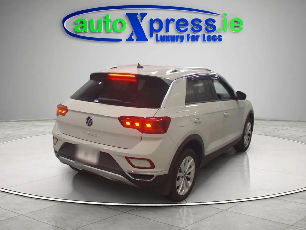 Volkswagen T-Roc 2.0 TDI STYLE, Ultra Low mileage, - Image 3