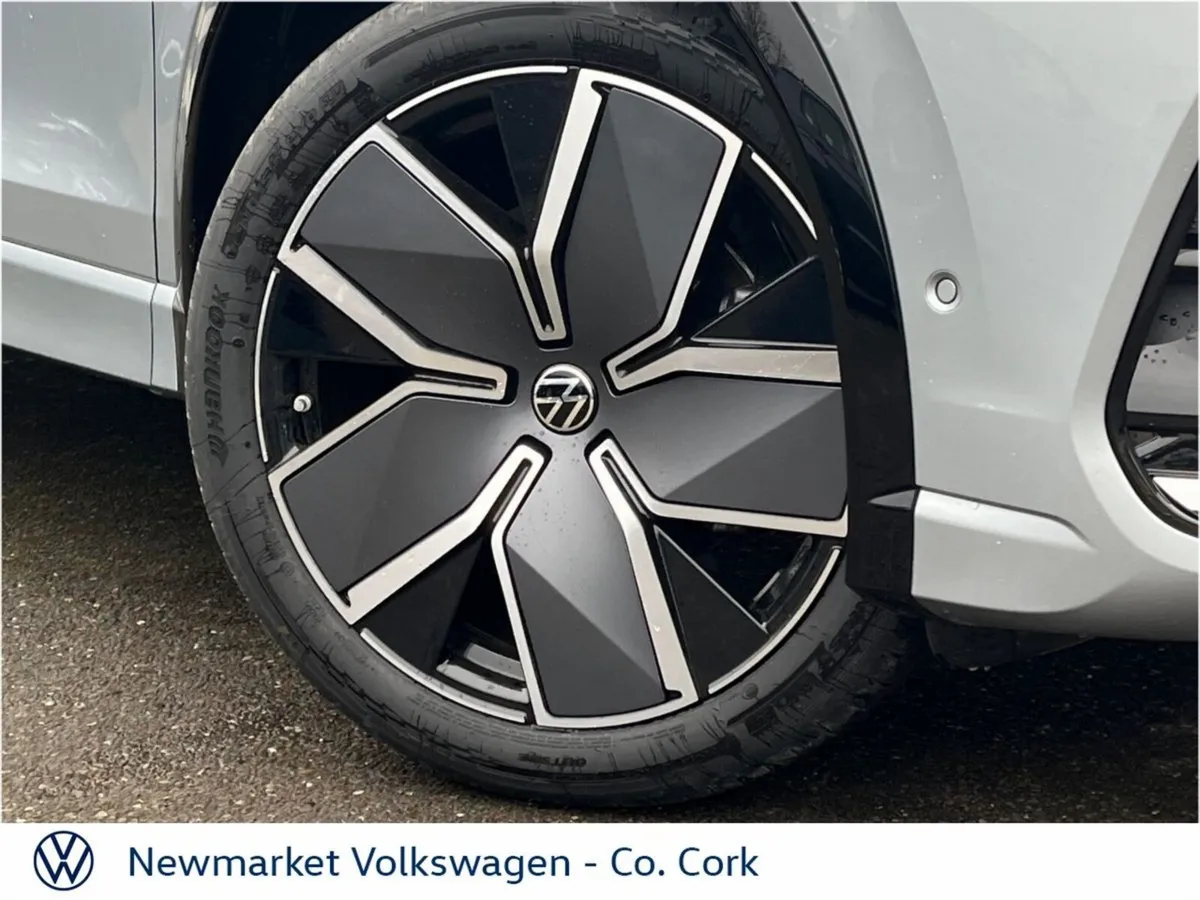 Volkswagen Tiguan R-LINE 2.0TDI 150BHP R-LINE 3.9% - Image 2