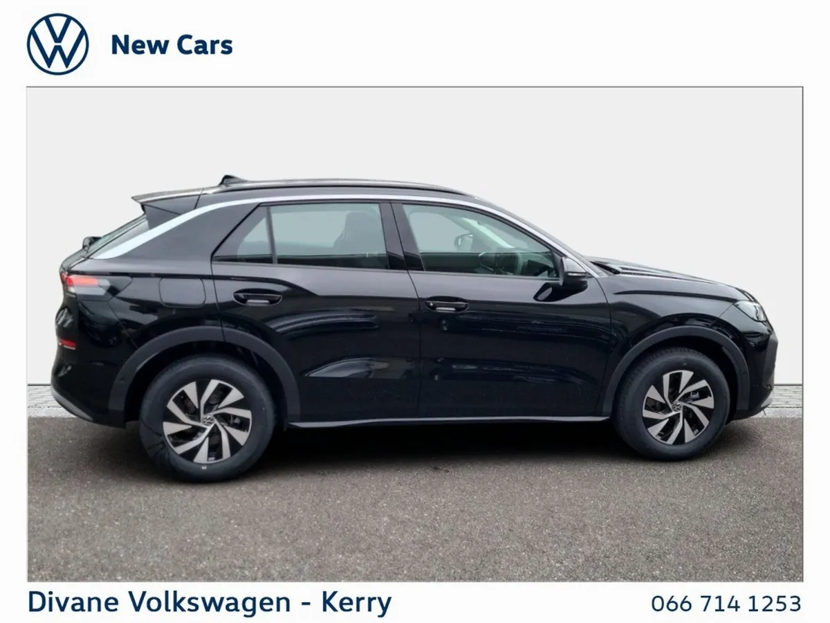 Volkswagen T-Roc LIFE MHEV 1.5 116BHP - Image 6