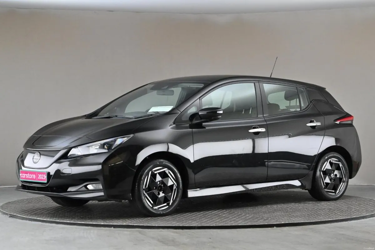 Nissan Leaf EV ACENTA 40KW 150BHP REVERSE CAM** - Image 4