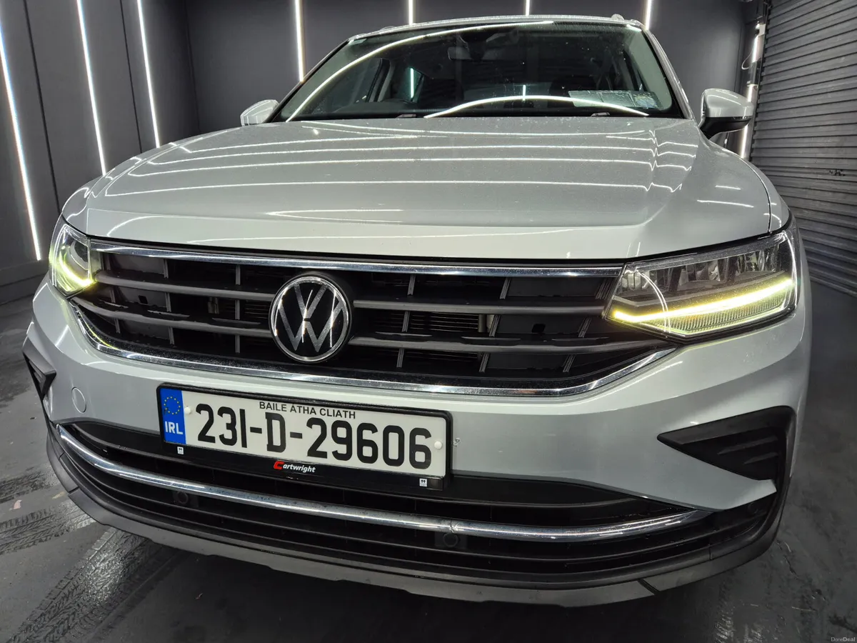 Volkswagen Tiguan 2023 - Image 4