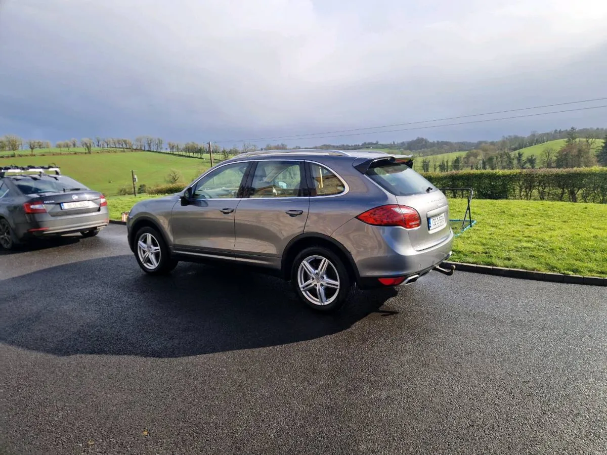 Porsche Cayenne - Image 1