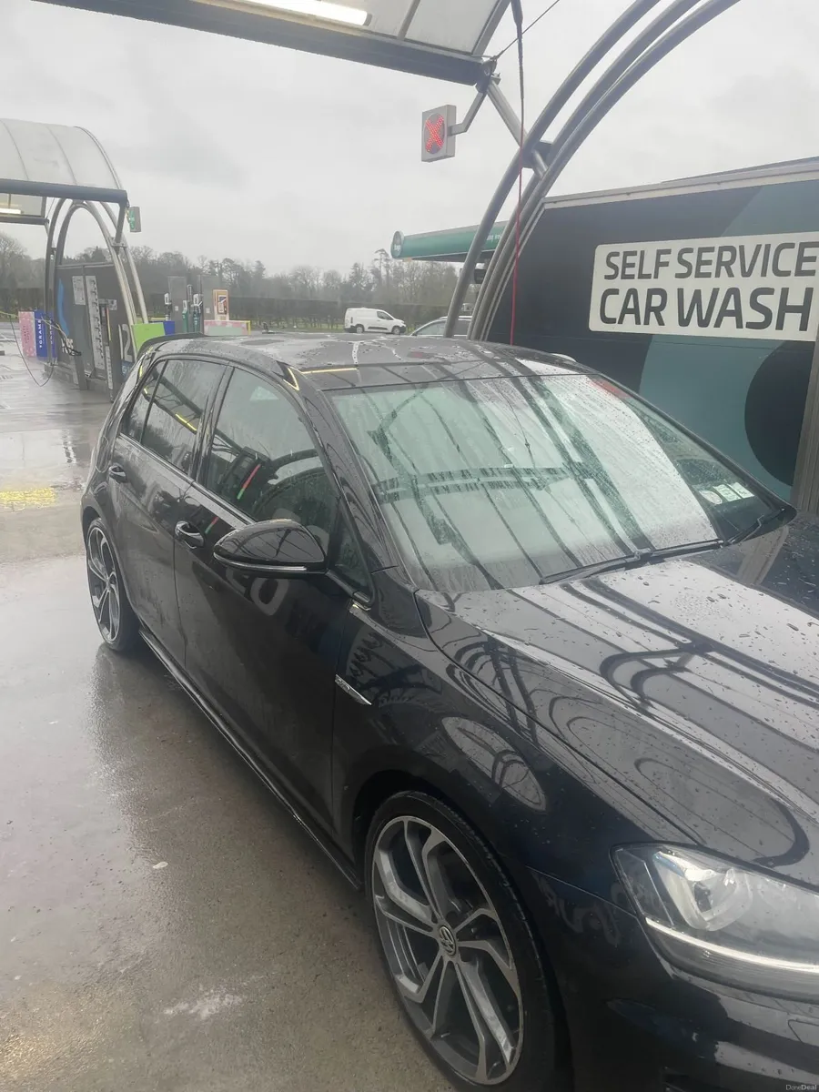 Volkswagen Golf 2017 - Image 2