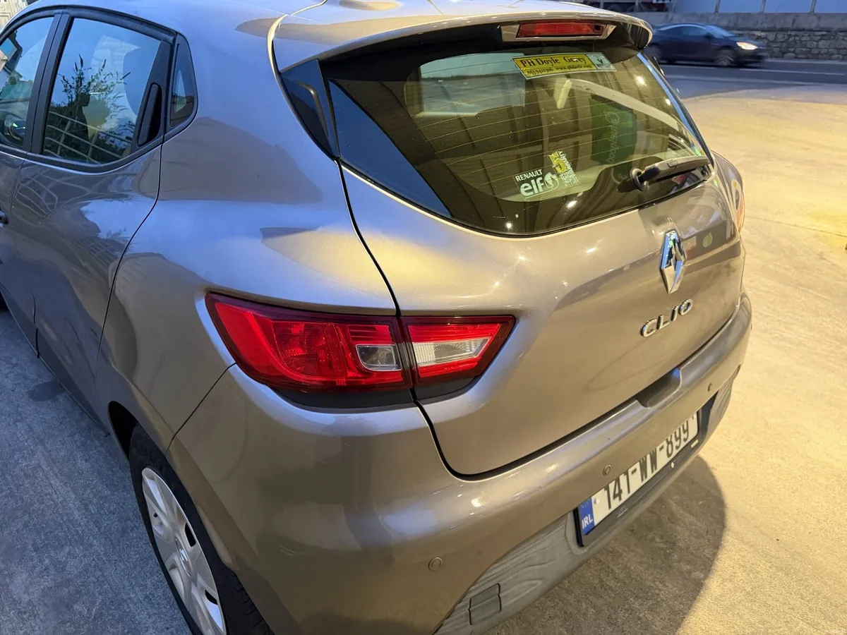 Renault Clio 1.1 Petrol - Image 4