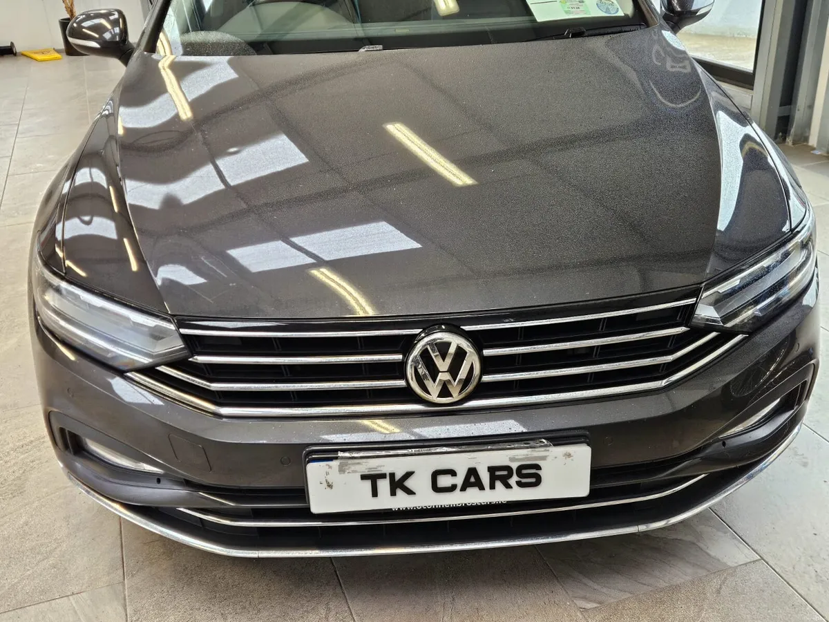 201 VOLKSWAGEN PASSAT ELEGANCE - Image 4