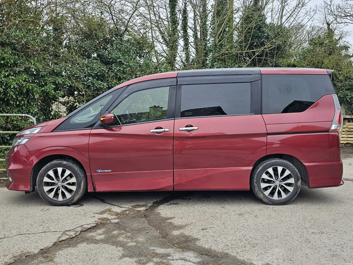 Nissan Serena 2017 hybrid automatic €13650 - Image 3