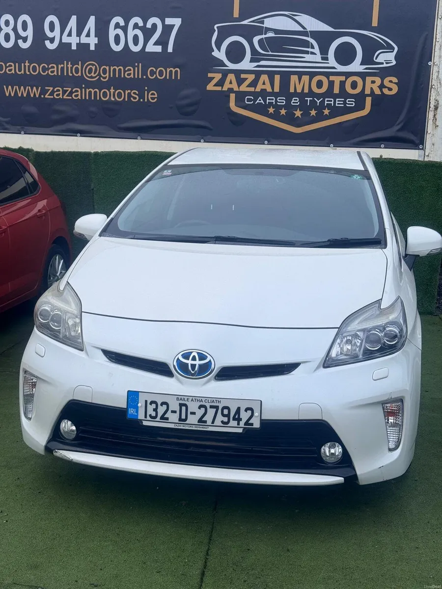 Toyota prius hybrid - Image 1