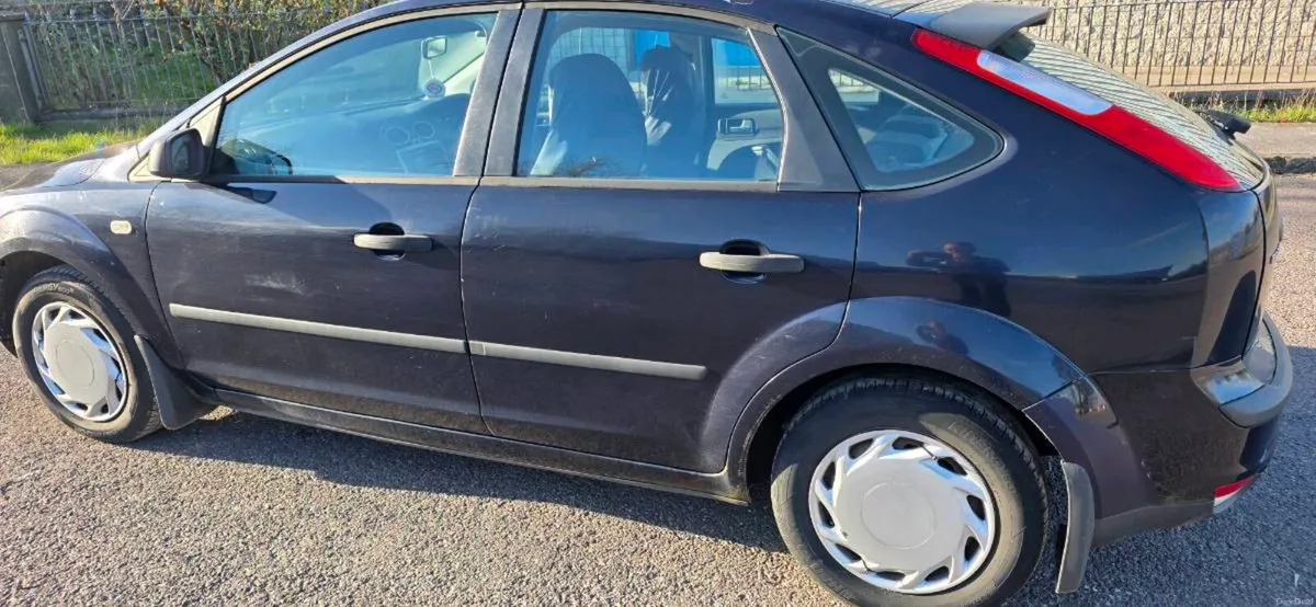 06 Ford Focus 1.4 Petrol - Image 3