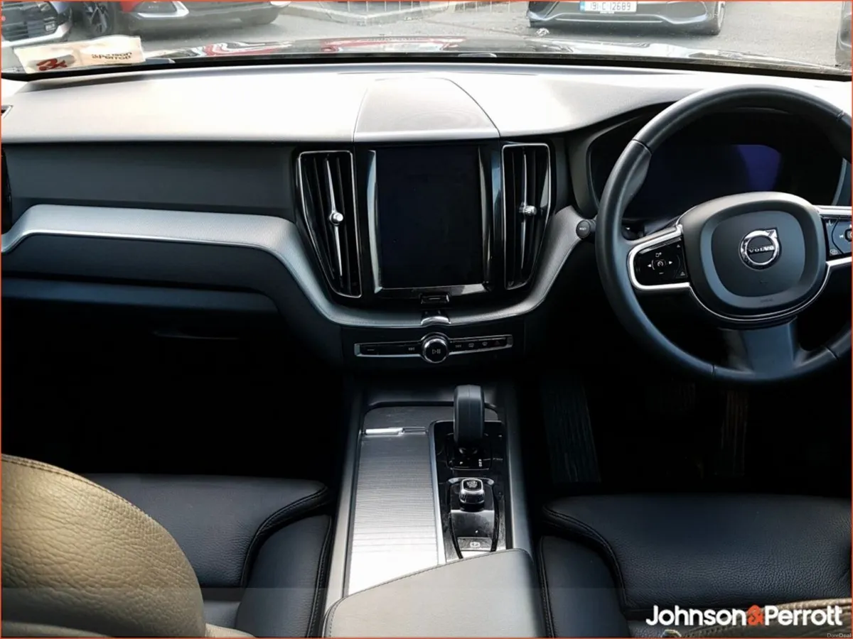 Volvo XC60 T6 350bhp AWD PHEV Plus Dark - Image 2