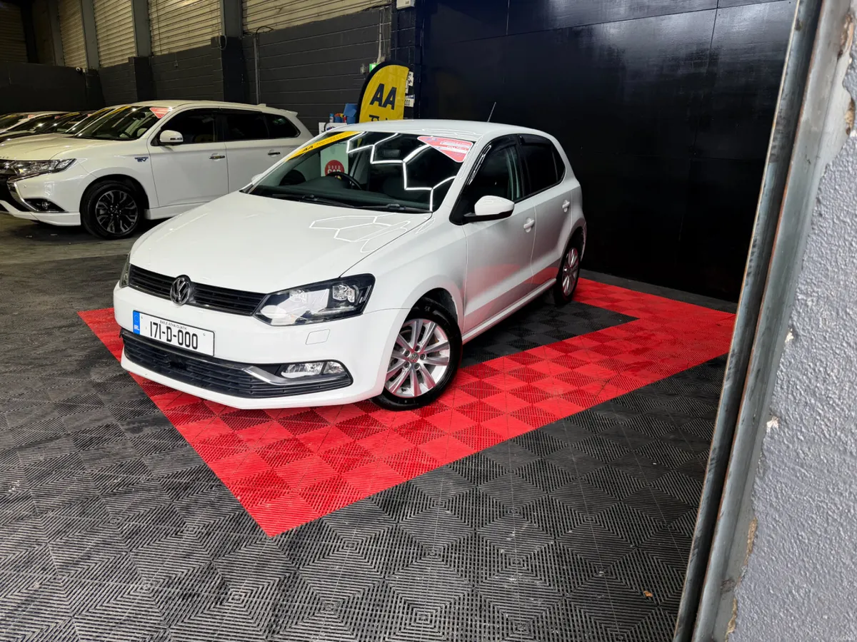 2017 Volkswagen Polo Auto - Image 4