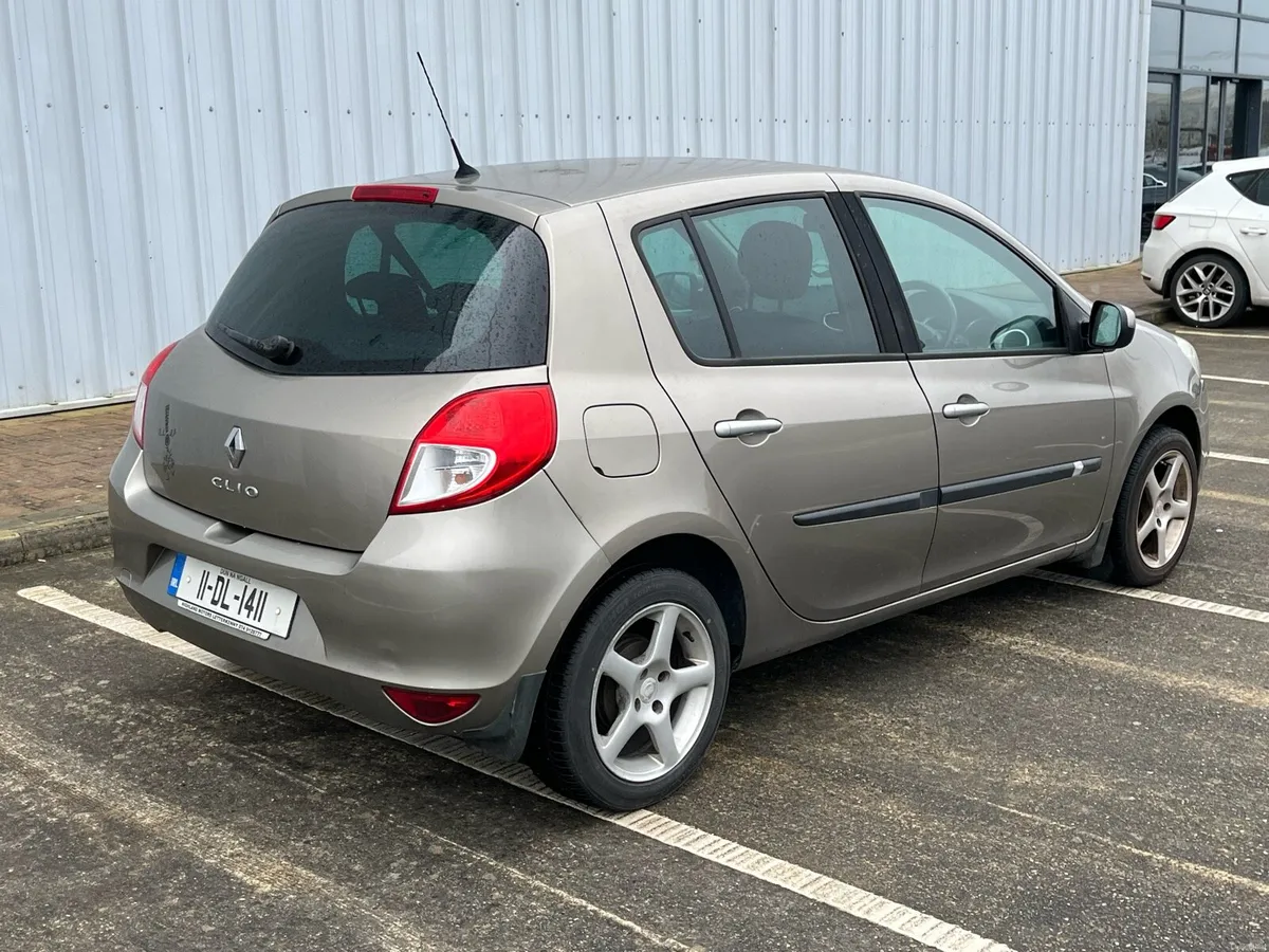 2011 Clio 1.2, NCT 2/27, only 120k km - Image 3