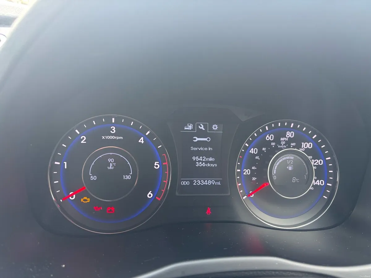 Hyundai i40 Estate - Image 4