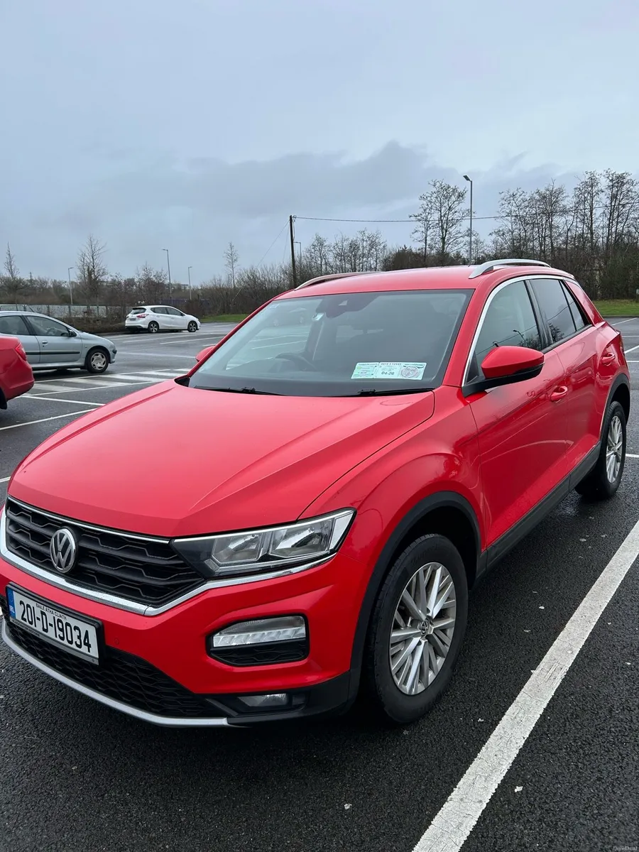 201 Volkswagen T-Roc - Image 4