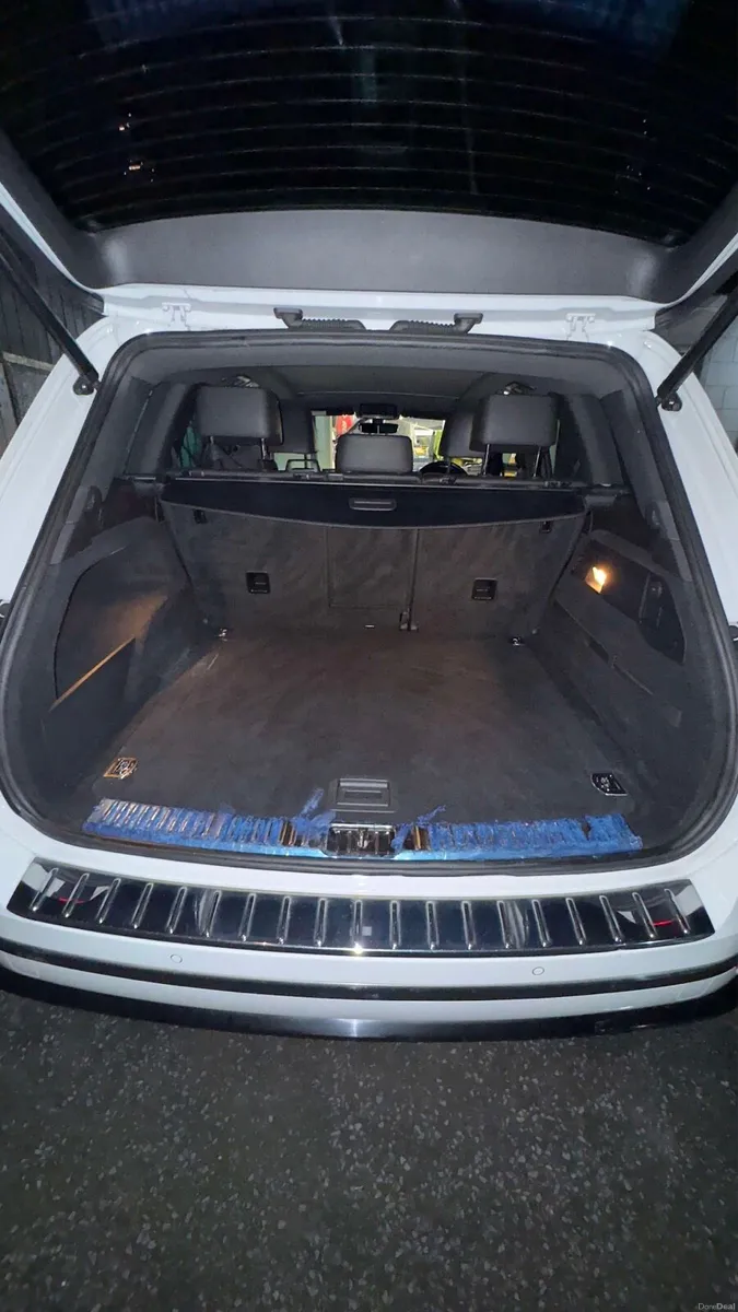 VW Touareg Jan 2017 - Image 4