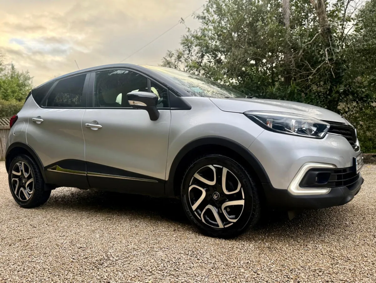 Renault Captur ICONIC DCI 90 - Image 3