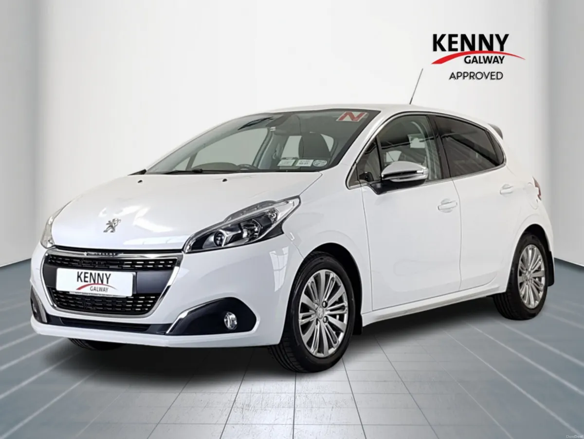 Peugeot 208 ALLURE 1.2 110 STT 4DR AUTO - Image 3
