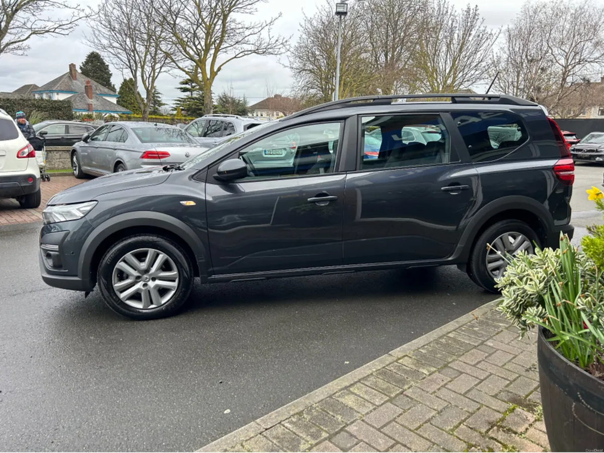 Dacia Jogger 7 Seater Family Size, Budget Friendly - Image 4