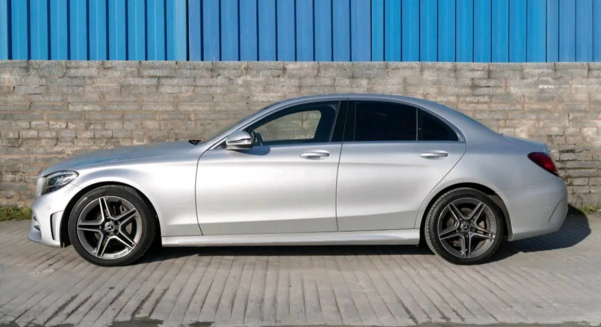 Mercedes-Benz C-Class 2019 - Image 2