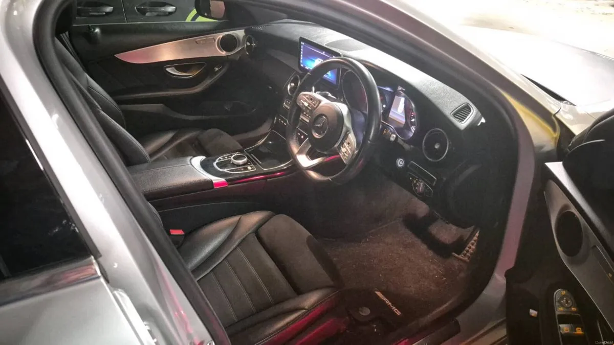Mercedes-Benz C-Class 2019 - Image 5
