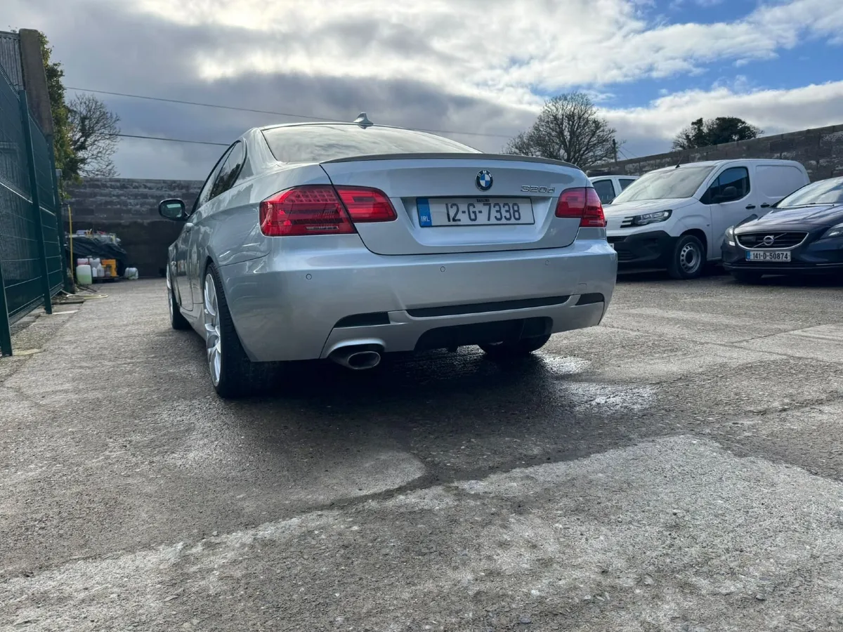 BMW 3-Series 2012 e92 - Image 4