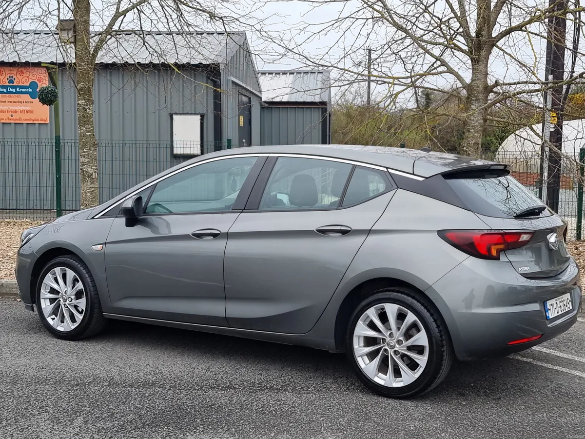 Vauxhall Astra 2017 petrol ⛽️  1.0L €6990 - Image 3