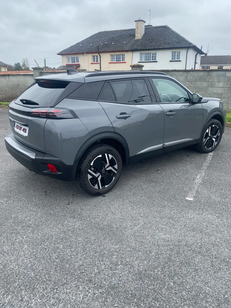 Peugeot 2008 - Image 2