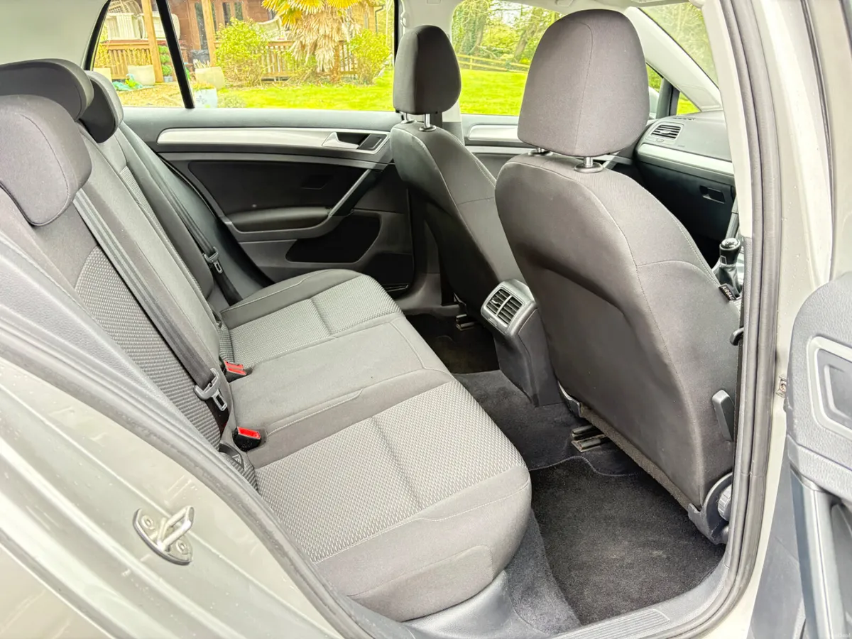 2017 Volkswagen Golf 1.6 TDI Manual - Image 5