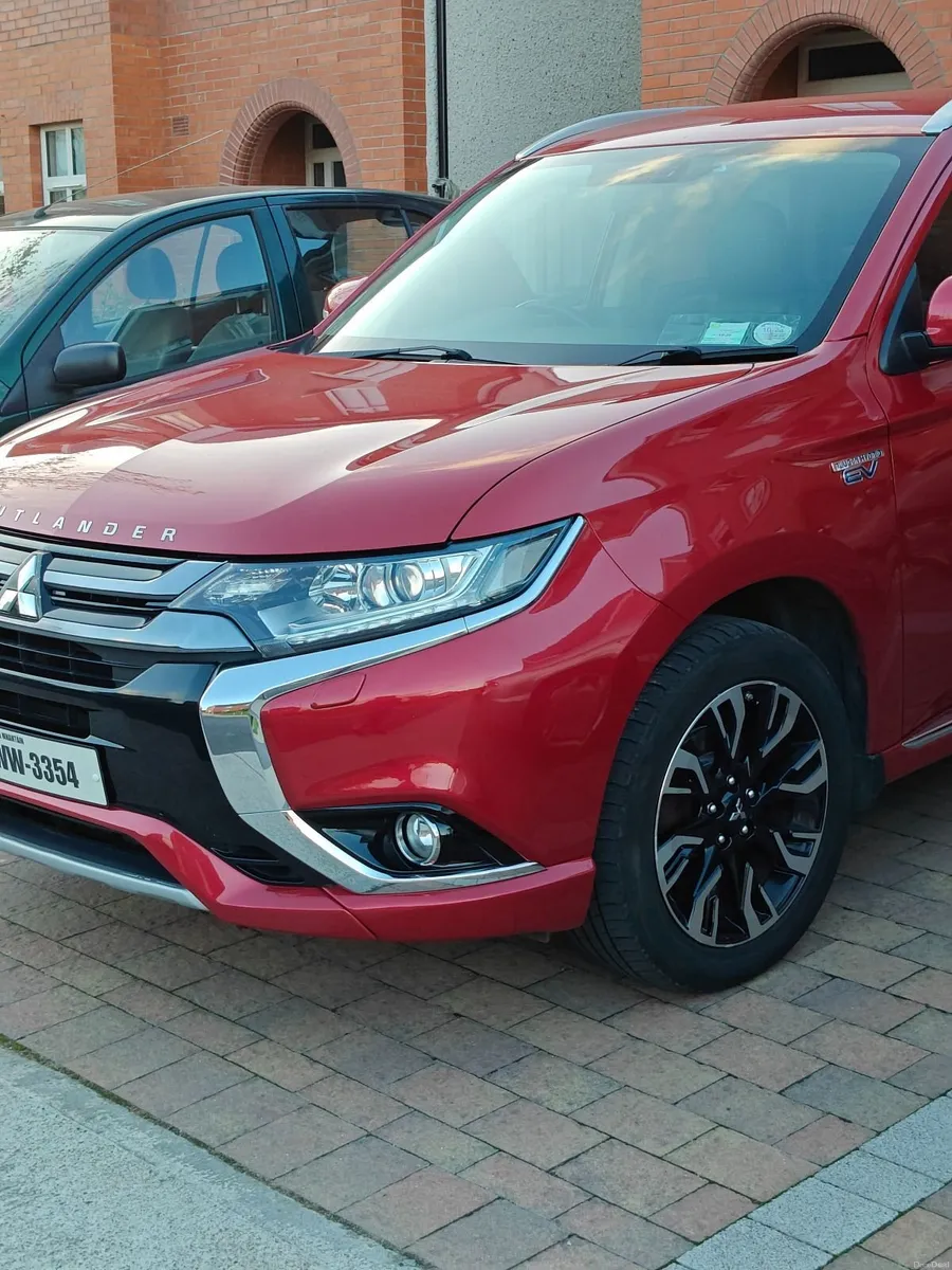 Mitsubishi Outlander 2016 - Image 3