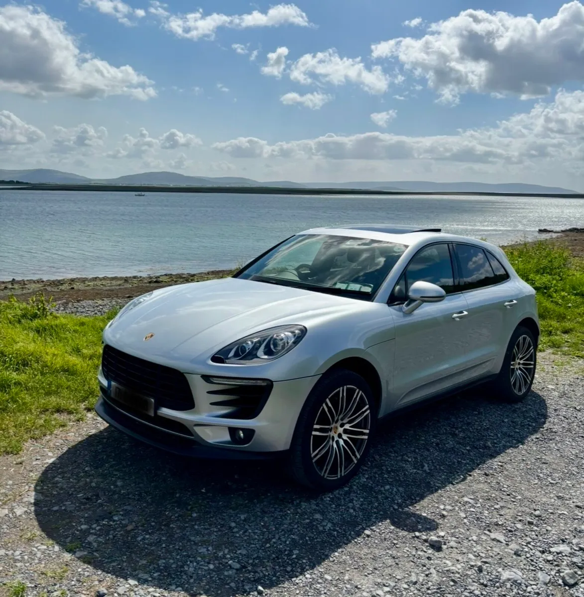 Porsche Macan - Image 1