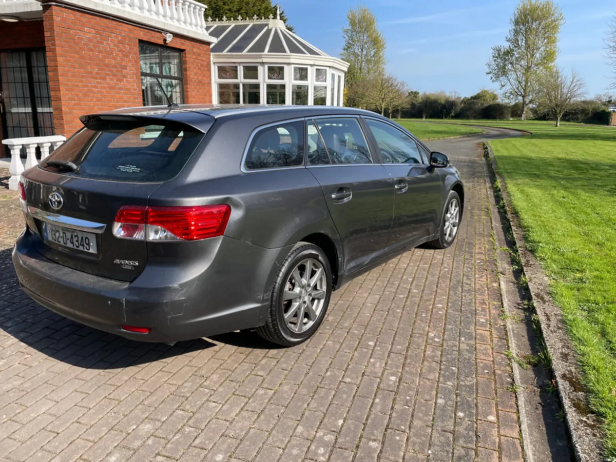 Toyota Avensis 2.0 D-4D AURA TOUR 4DR - Image 4